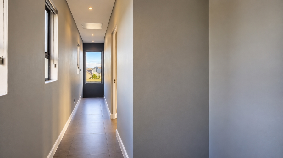 4 Bedroom Property for Sale in Sitari Country Estate Western Cape